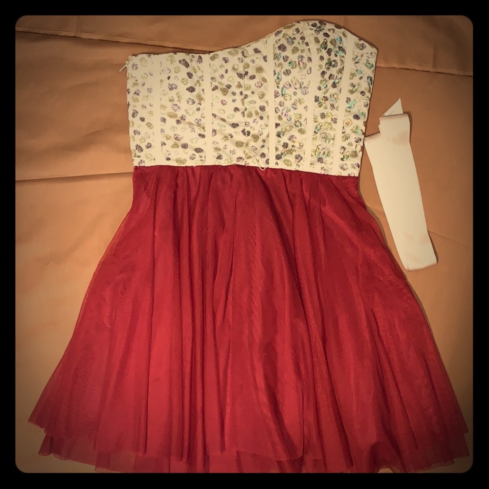 Strapless gold and red dress